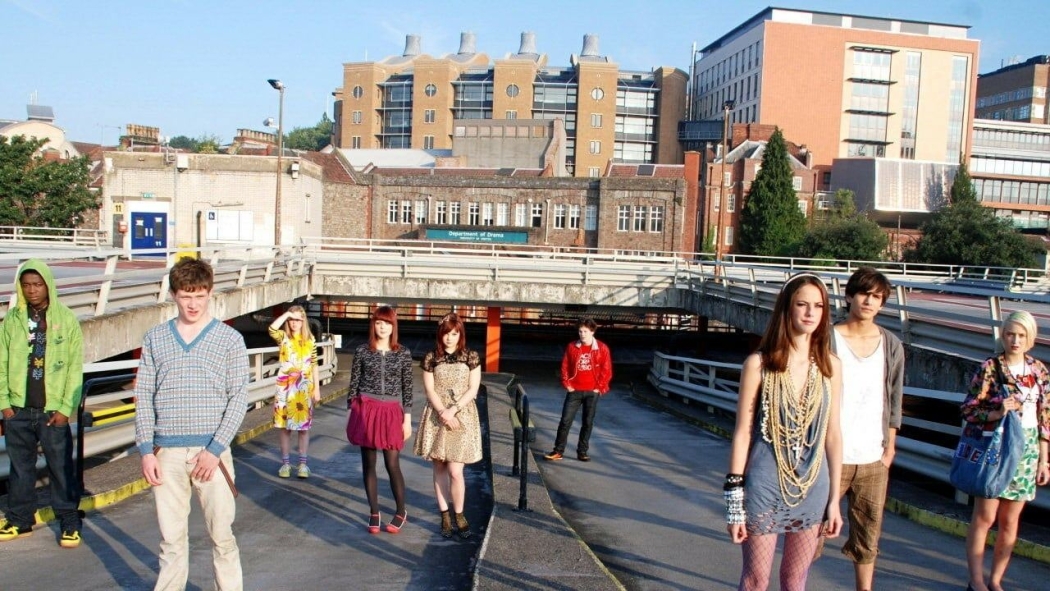 Skins 5. Sezon 4. Bölüm izle